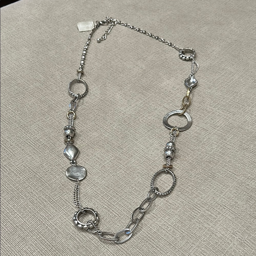 Elegant NWT Chicos Silver tone Necklace with‎ Mixed Metal Accents